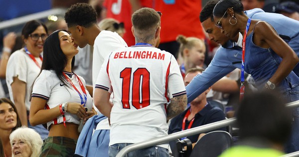 Mẹ Bellingham giúp con trai thoát được án phạt bị cấm trận bán kết Anh – Argentina: góc nhìn mới cho người chơi Việt - hình ảnh - qfpuokwhe.top